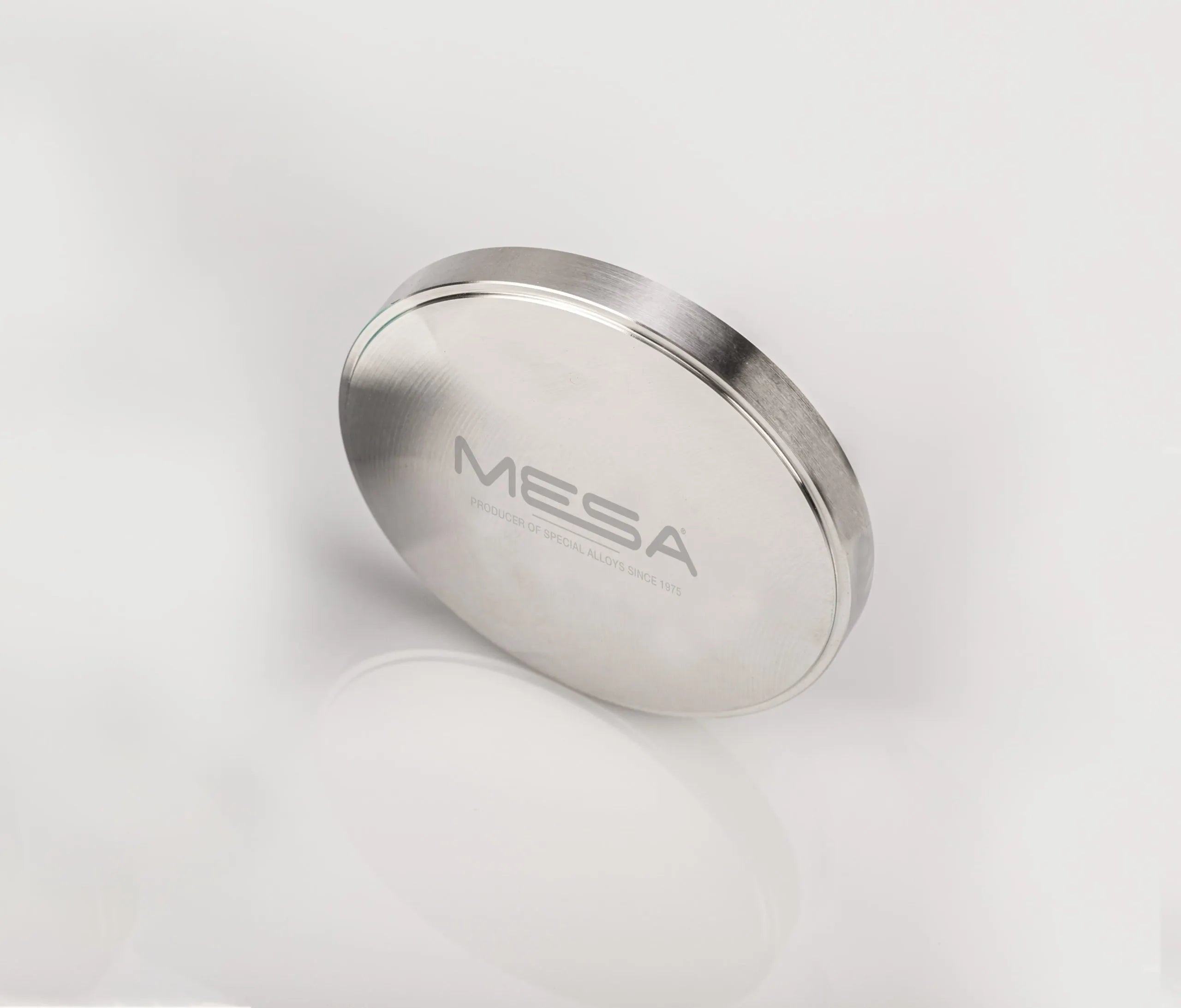 Magnum Hyperone (Titanium) Mesa